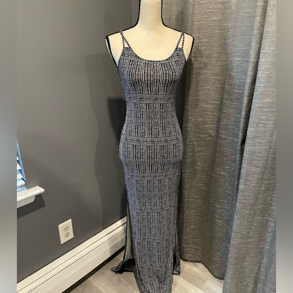 Black and white BCBG maxi dress - worn once